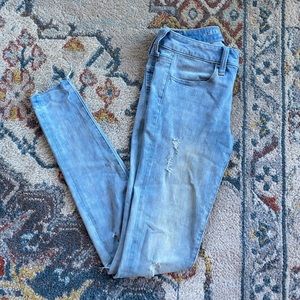 American Eagle “Super Super Strecth” jeans